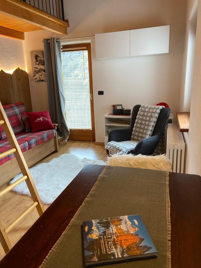 Апартаменты La Guida E L'Architetto Сен-Реми-ан-Босс Экстерьер фото